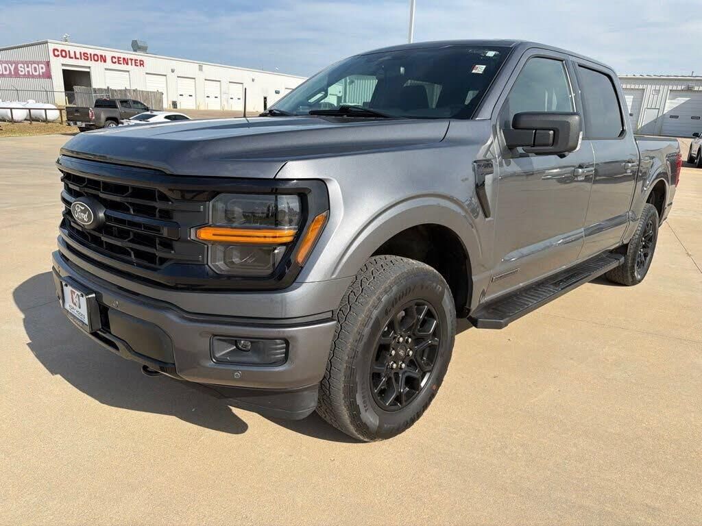 2024 Ford F-150 XLT — photo 1 of 1