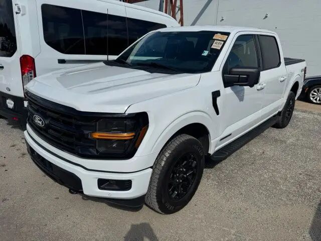 2024 Ford F-150 XLT — photo 1 of 3
