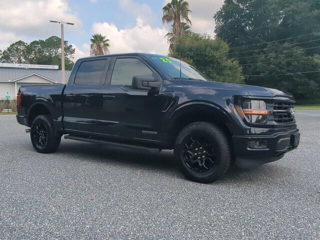 2025 Ford F-150 XLT — photo 1 of 22