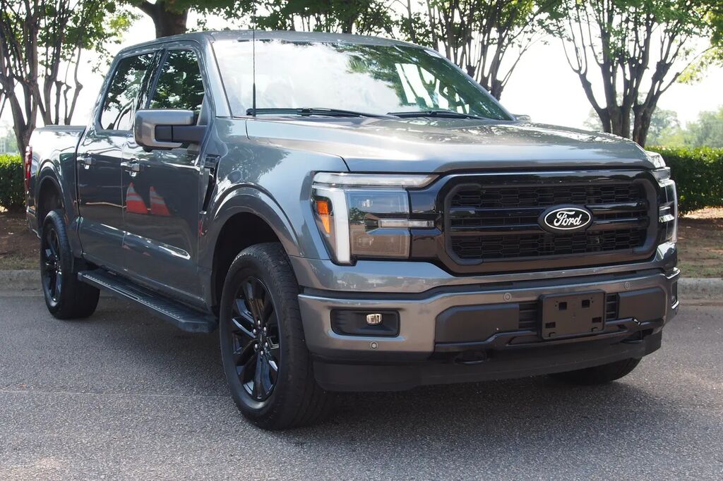 2025 Ford F-150 Lariat — photo 1 of 13