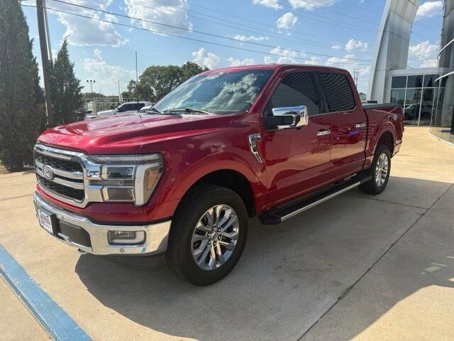 2024 Ford F-150 Lariat — photo 1 of 26