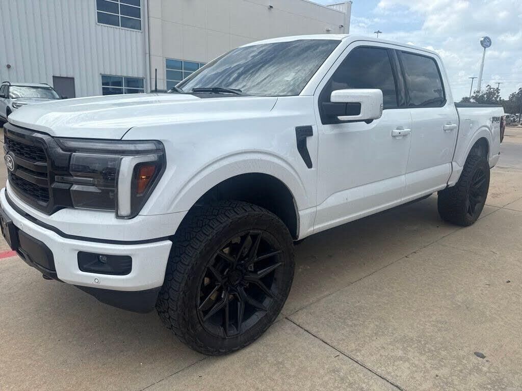 2025 Ford F-150 Lariat — photo 1 of 3