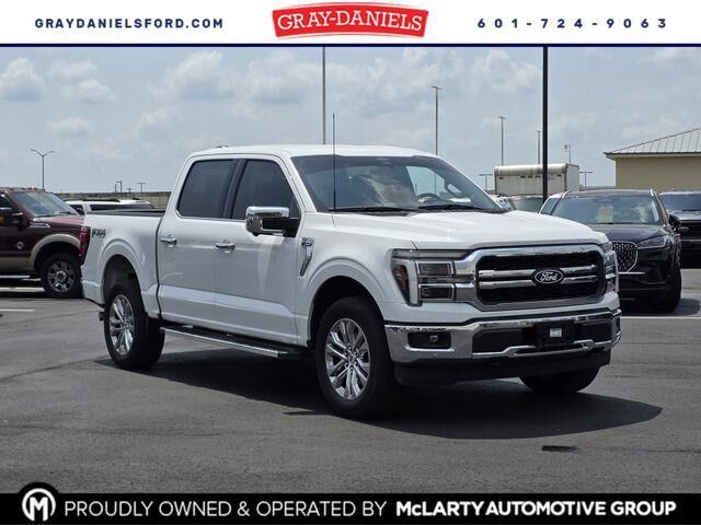 2025 Ford F-150 Lariat — photo 1 of 17