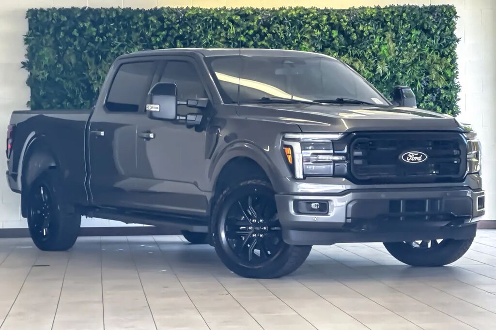 2025 Ford F-150 Lariat — photo 1 of 13
