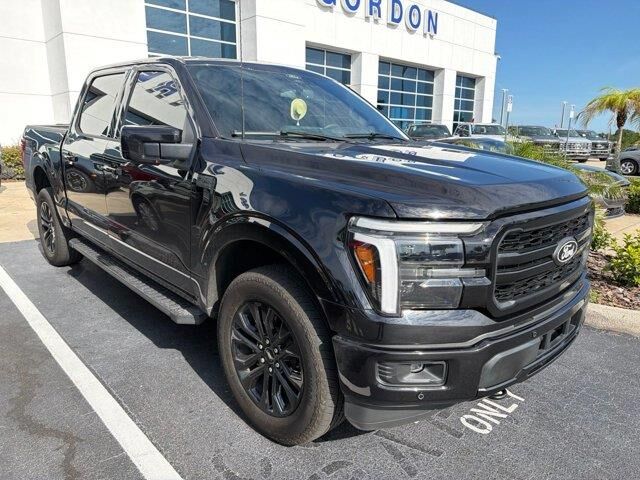 2025 Ford F-150 Lariat — photo 1 of 13