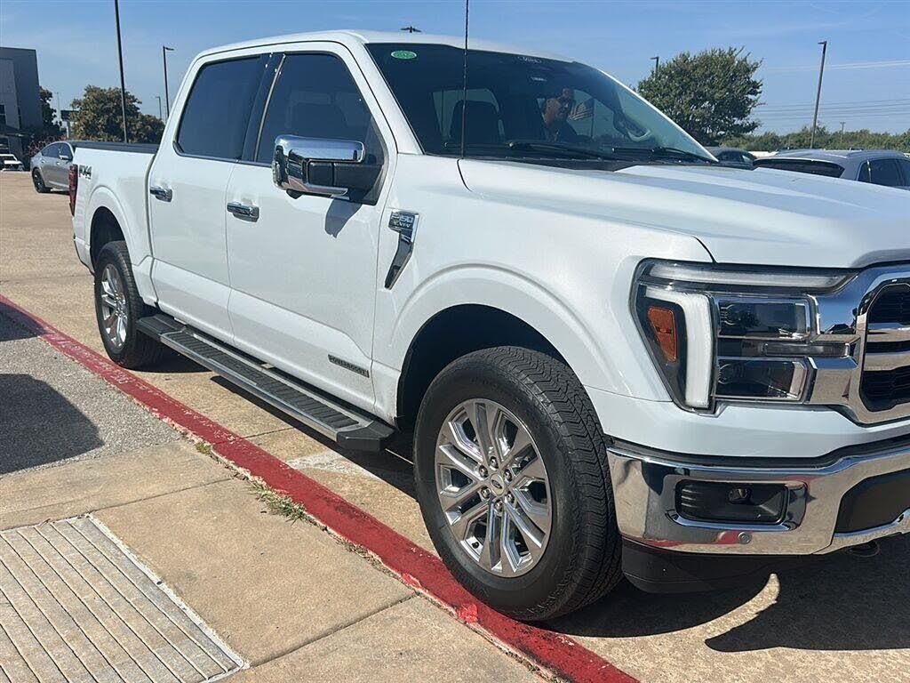 2025 Ford F-150 Lariat — photo 1 of 1
