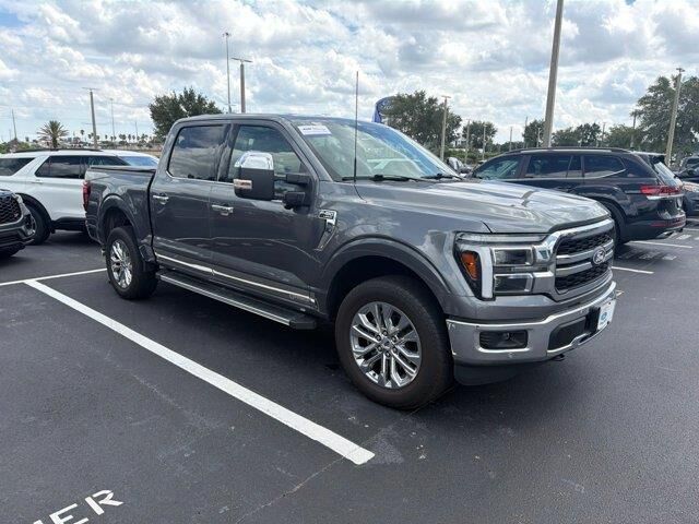2025 Ford F-150 Lariat — photo 1 of 18