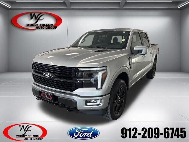 2025 Ford F-150 Platinum — photo 1 of 13