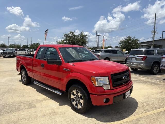 2013 Ford F-150 STX — photo 1 of 39