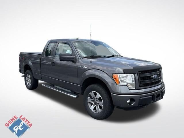 2013 Ford F-150 STX — photo 1 of 26