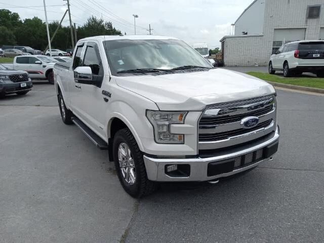 2015 Ford F-150 Lariat — photo 1 of 10