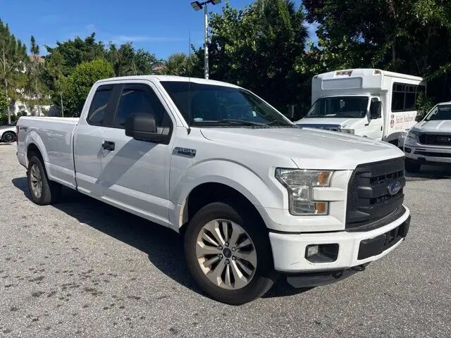 2016 Ford F-150 Lariat — photo 1 of 6