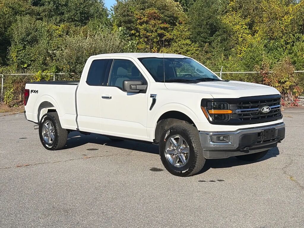 2025 Ford F-150 XLT — photo 1 of 13