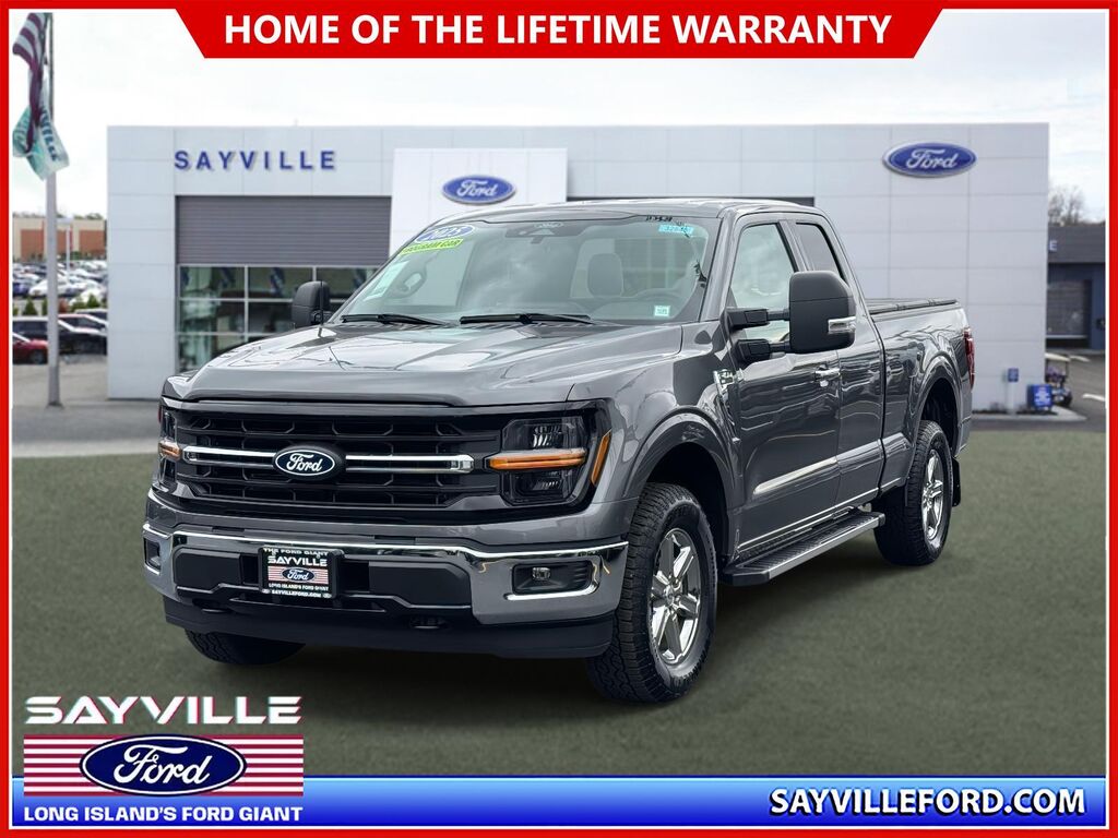 2025 Ford F-150 XLT — photo 1 of 4