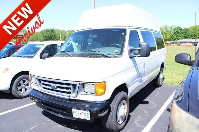2007 Ford E-Series E-250 — photo 1 of 13