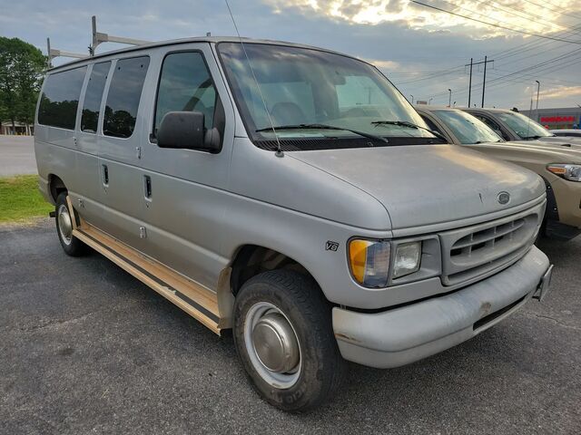 2000 Ford E-250 Base
