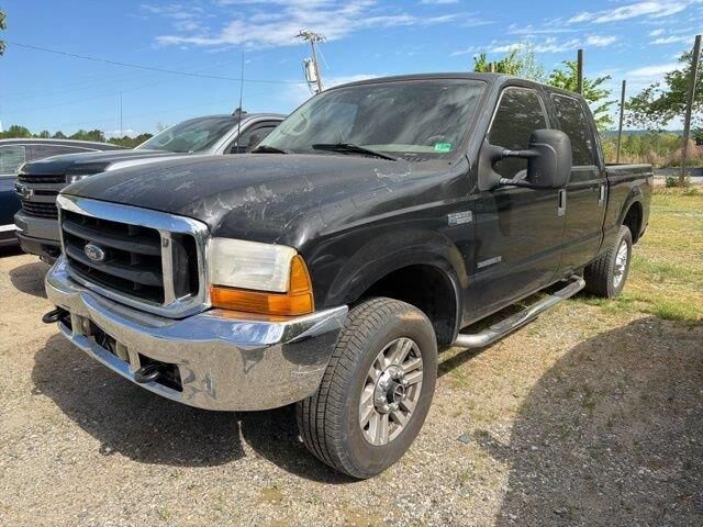 2001 Ford F-250 Super Duty Lariat — photo 1 of 16