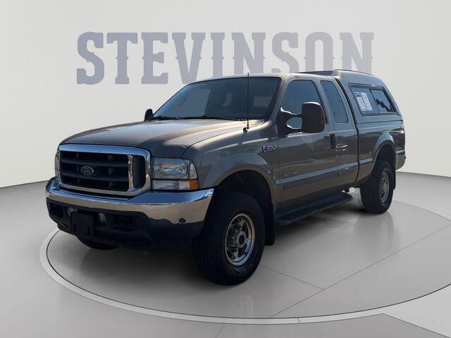 2004 Ford F-250 Super Duty Lariat — photo 1 of 13
