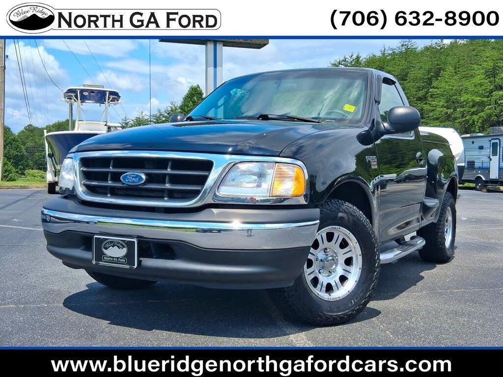 2003 Ford F-150 XL — photo 1 of 2