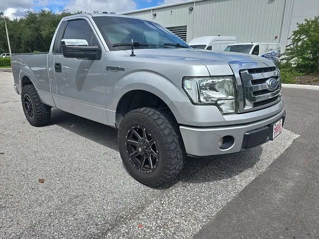 2009 Ford F-150 XL — photo 1 of 5