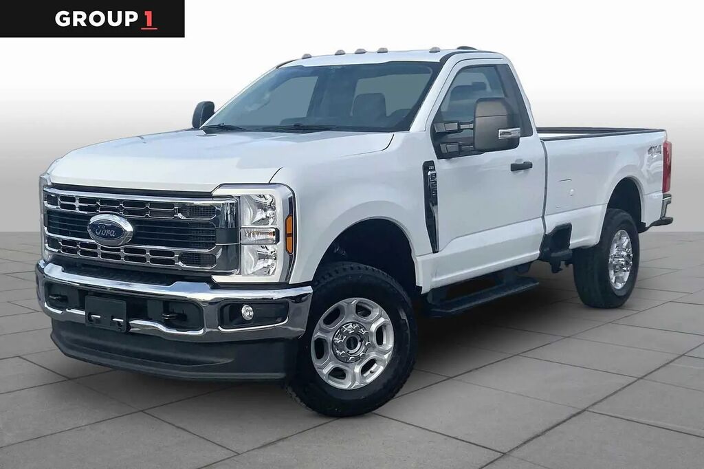 2025 Ford F-250 Super Duty XLT — photo 1 of 13