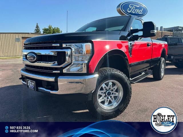 2022 Ford F-350 Super Duty XLT — photo 1 of 13