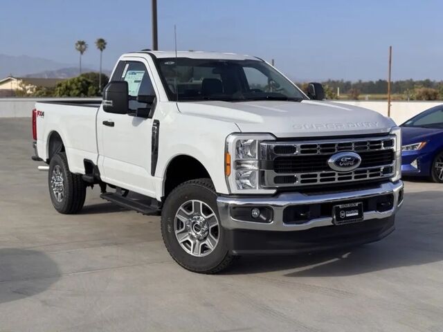 2025 Ford F-350 Super Duty XLT