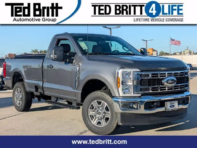 2025 Ford F-350 Super Duty XLT