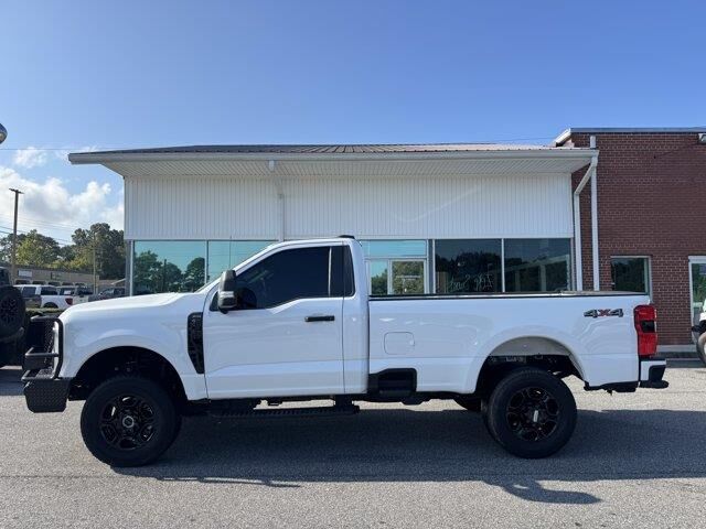 2025 Ford F-350 Super Duty XL — photo 1 of 27
