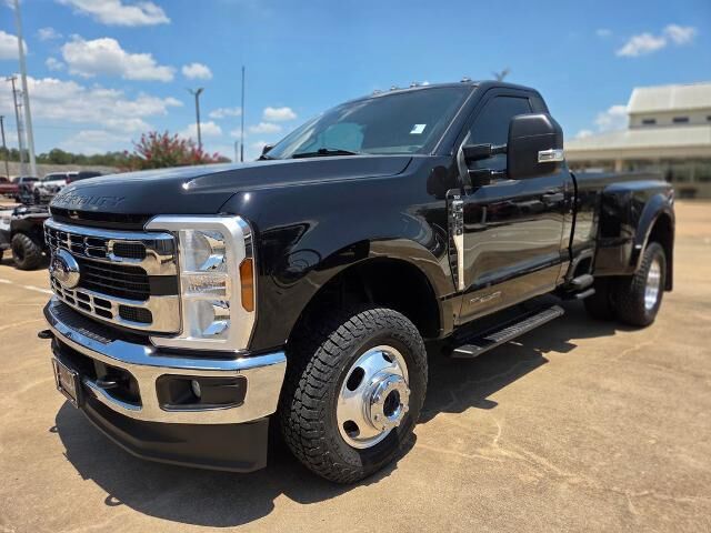 2024 Ford F-350 Super Duty XLT