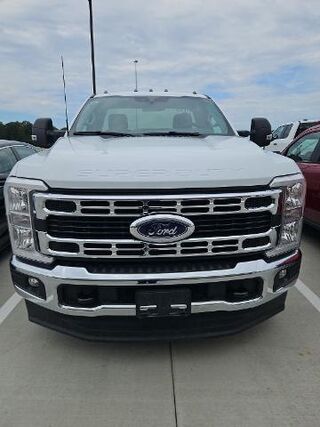 2026 Ford F-350 Super Duty XLT — photo 1 of 29