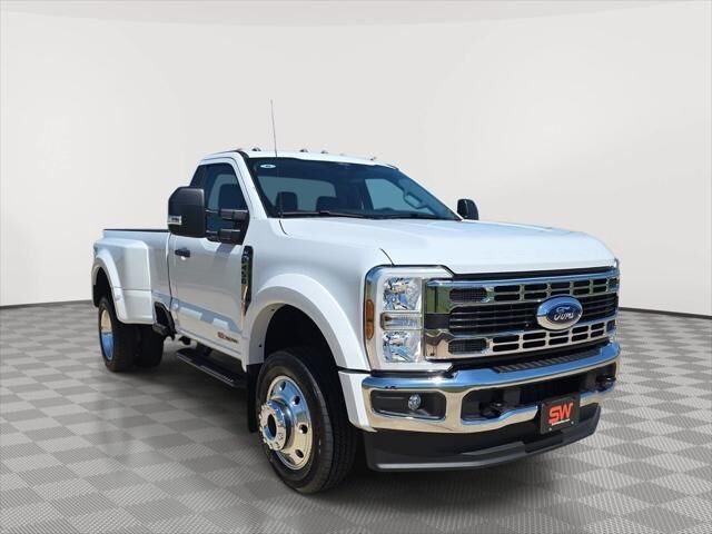 2026 Ford F-450 Super Duty XLT — photo 1 of 1