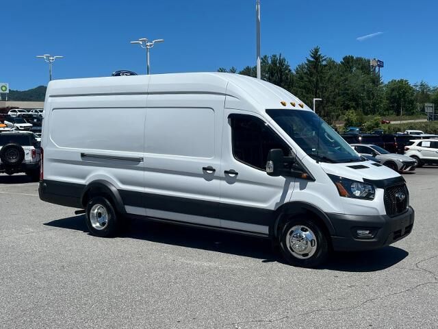 2025 Ford Transit 350 HD — photo 1 of 13