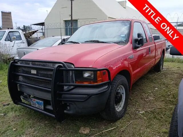1999 Ford F-350 Super Duty XLT — photo 1 of 9