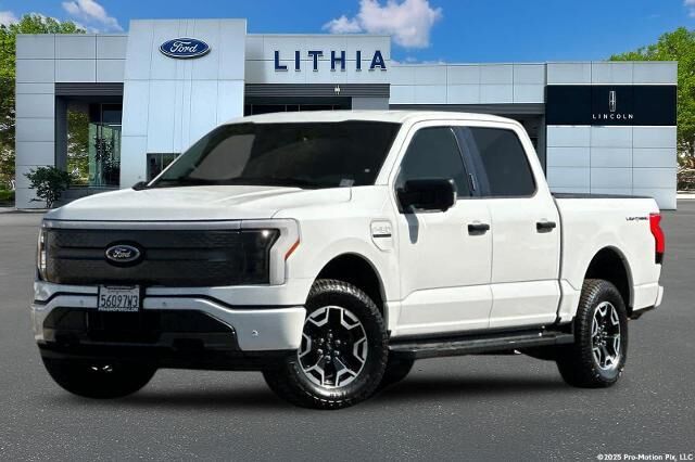2023 Ford F-150 Lightning XLT — photo 1 of 26