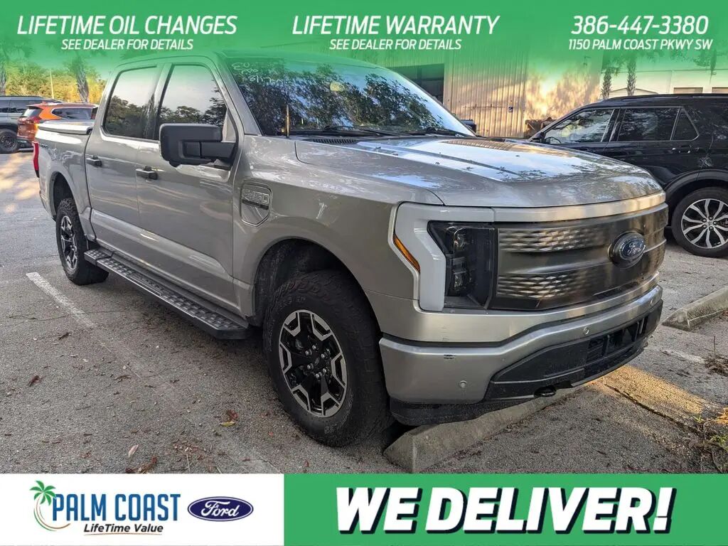 2023 Ford F-150 Lightning XLT — photo 1 of 13
