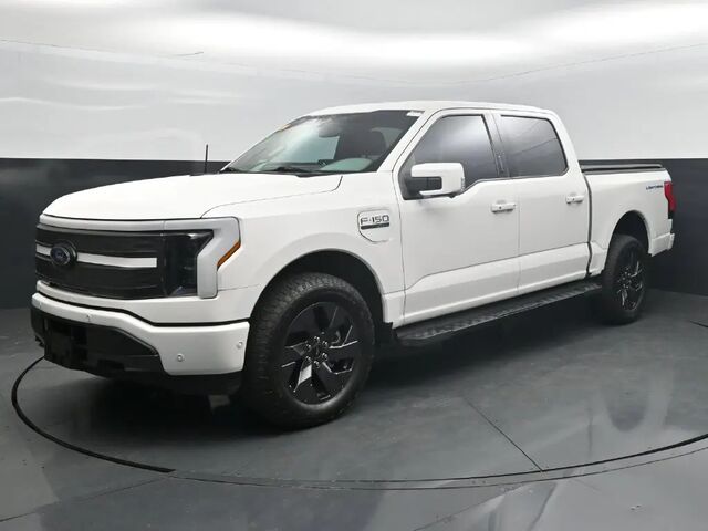 2022 Ford F-150 Lightning Lariat