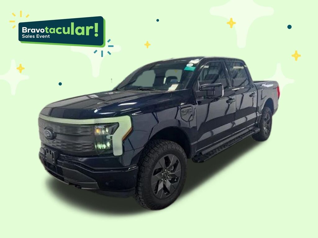 2022 Ford F-150 Lightning LARIAT — photo 1 of 7