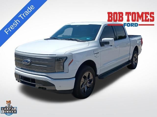 2023 Ford F-150 Lightning Lariat — photo 1 of 26