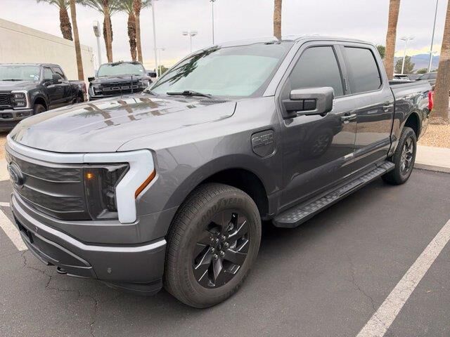 2023 Ford F-150 Lightning Lariat