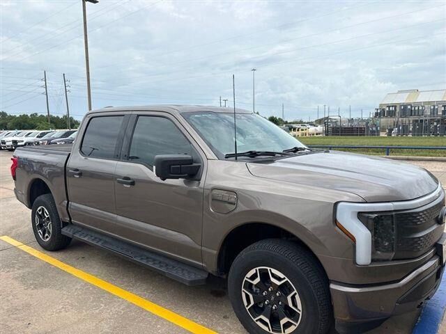 2023 Ford F-150 Lightning XLT — photo 1 of 4