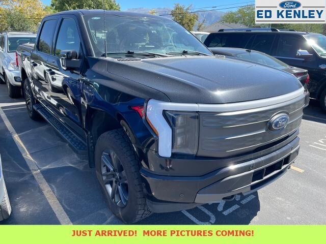 2023 Ford F-150 Lightning Lariat