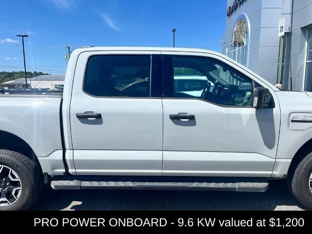 2023 Ford F-150 Lightning XLT