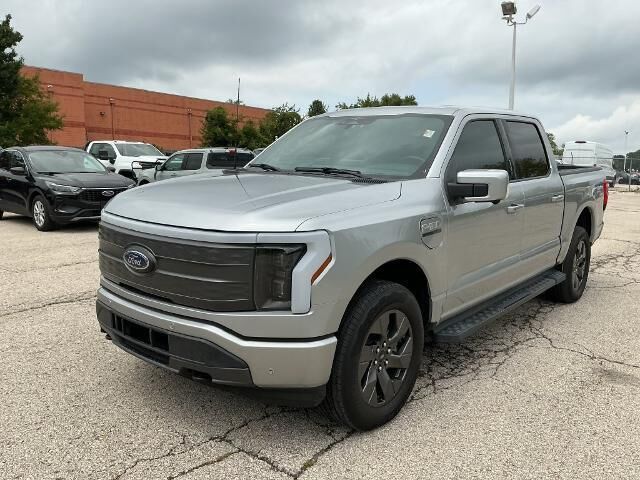 2023 Ford F-150 Lightning Lariat