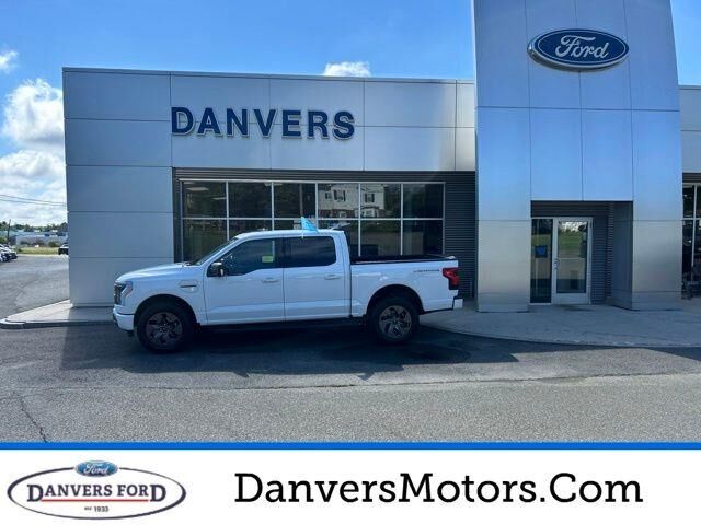 2023 Ford F-150 Lightning XLT — photo 1 of 13