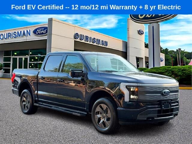 2023 Ford F-150 Lightning Lariat
