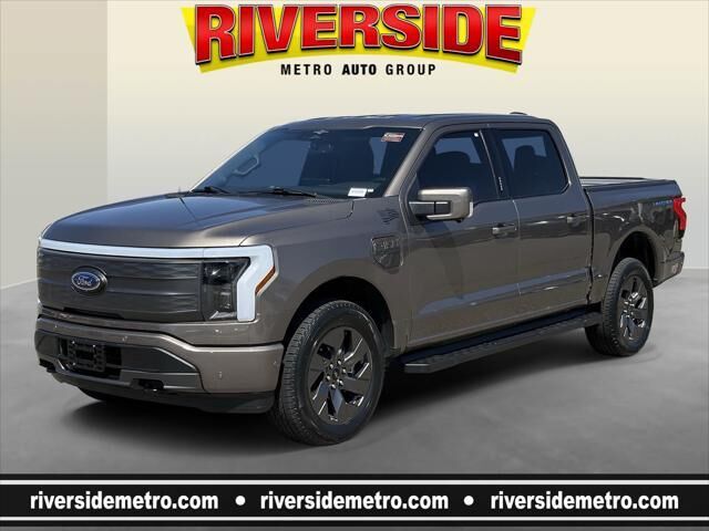 2023 Ford F-150 Lightning Lariat