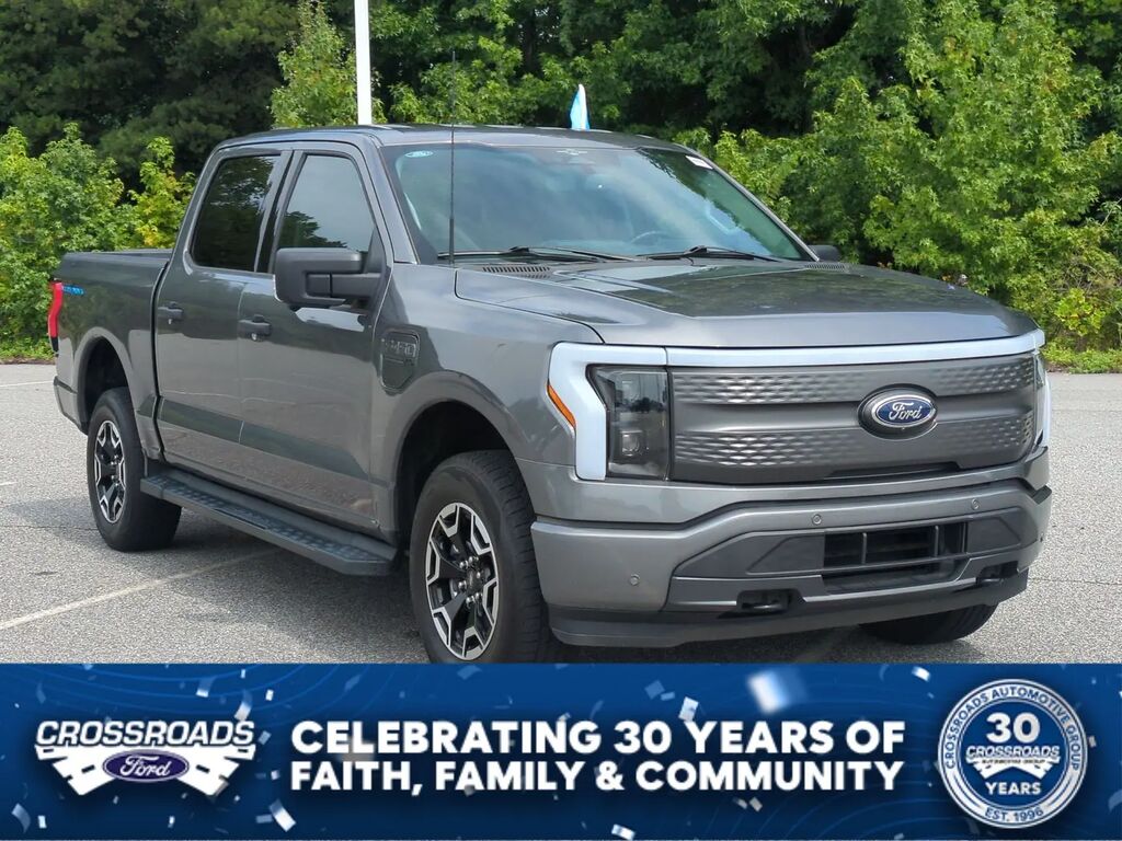 2023 Ford F-150 Lightning XLT — photo 1 of 27