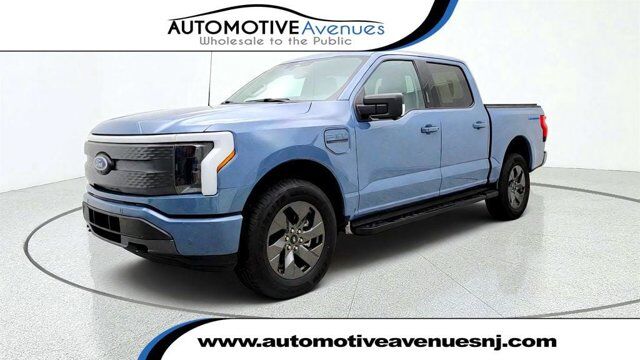 2023 Ford F-150 Lightning XLT