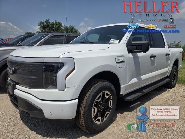 2023 Ford F-150 Lightning XLT — photo 1 of 26